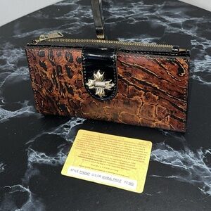 Patricia Nash Marene Floret Leather Large Wallet AUTHENTIC -MINOR DAMAGE